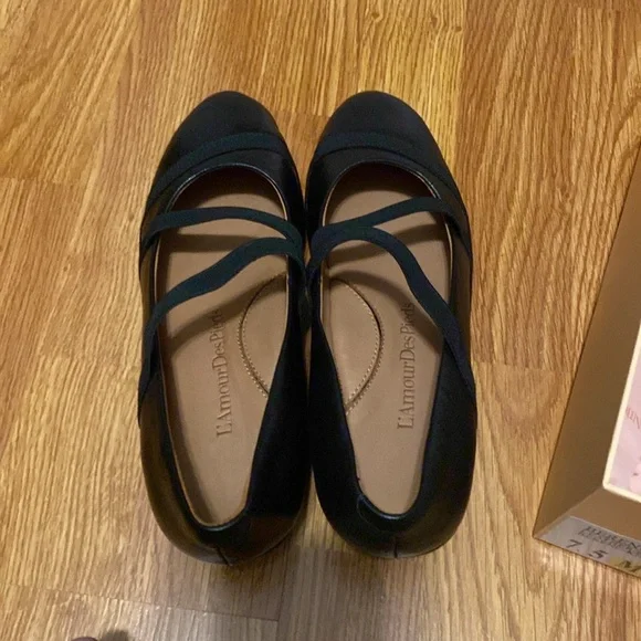 Cute and comfortable! - Picture 3 of 4